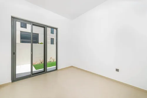 4 Bedrooms Townhouse in Joy