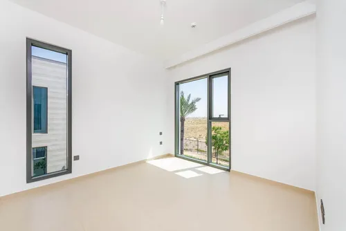 4 Bedrooms Townhouse in Joy