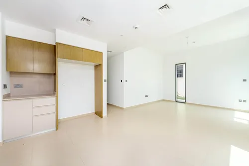 4 Bedrooms Townhouse in Joy