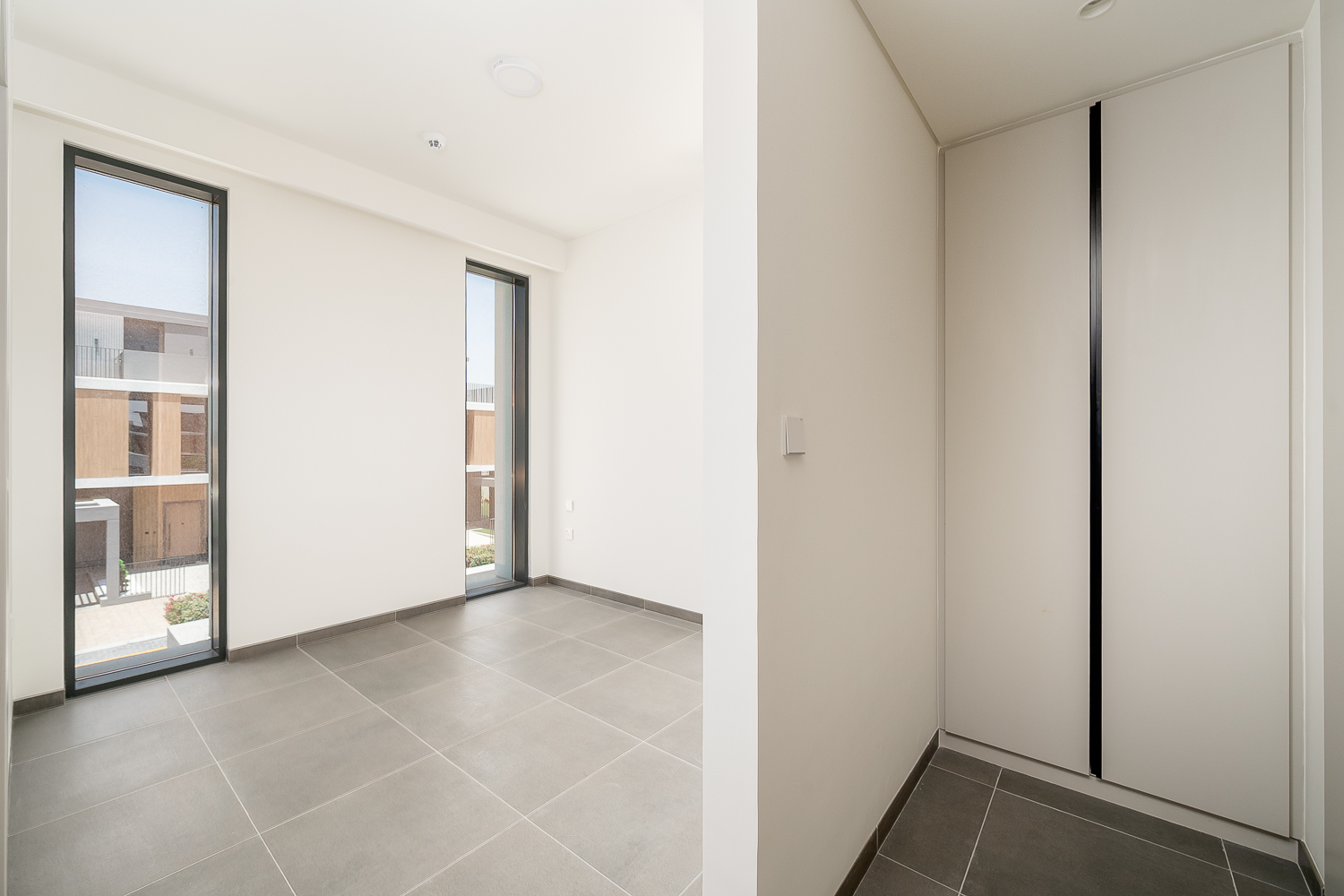 5 Bedrooms Villa in June