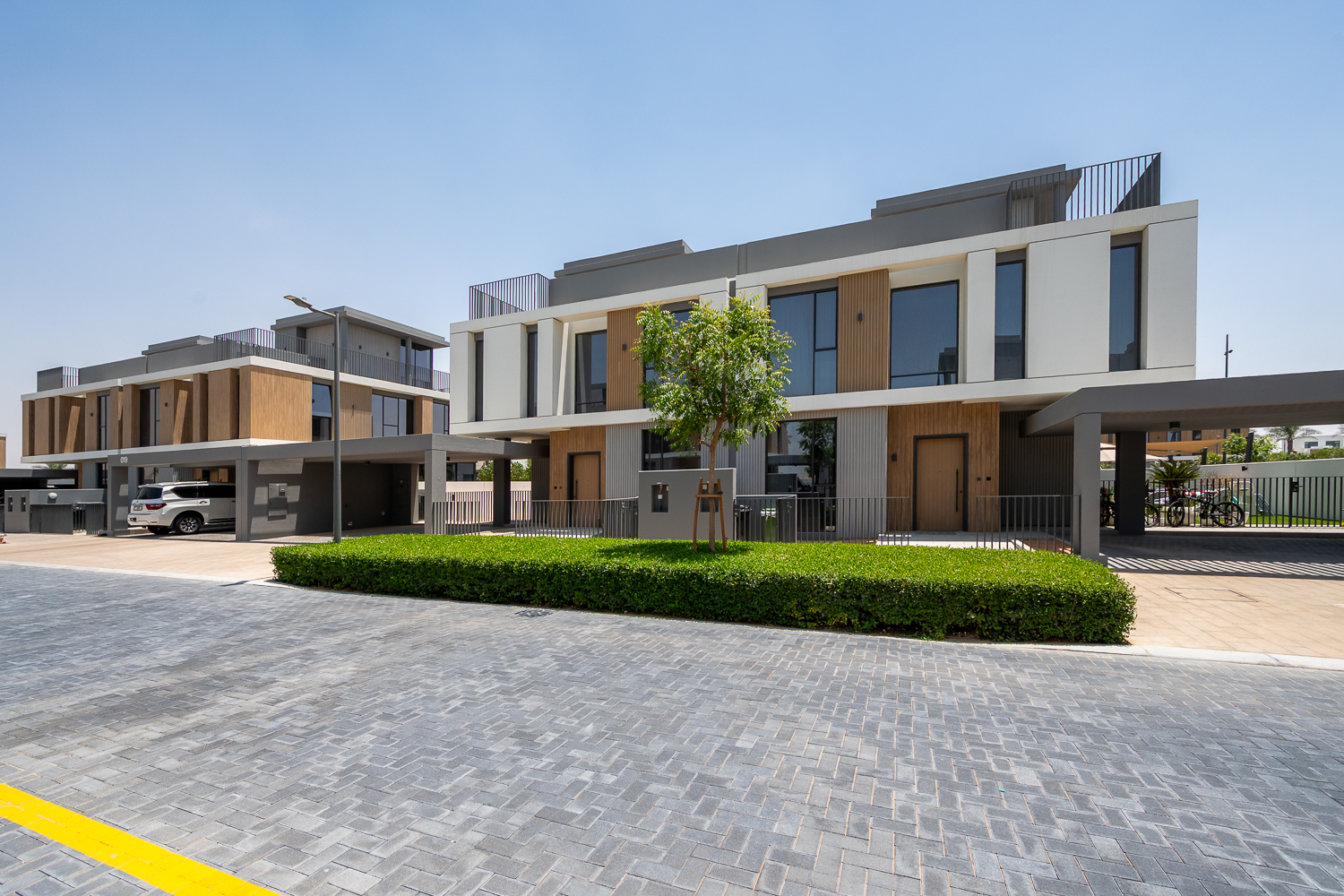 5 Bedrooms Villa in June