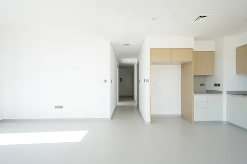 4 Bedrooms Townhouse in Sun