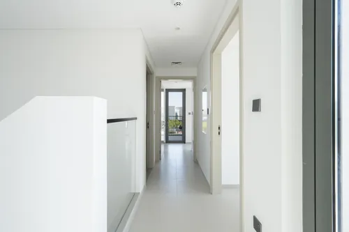 4 Bedrooms Townhouse in Sun