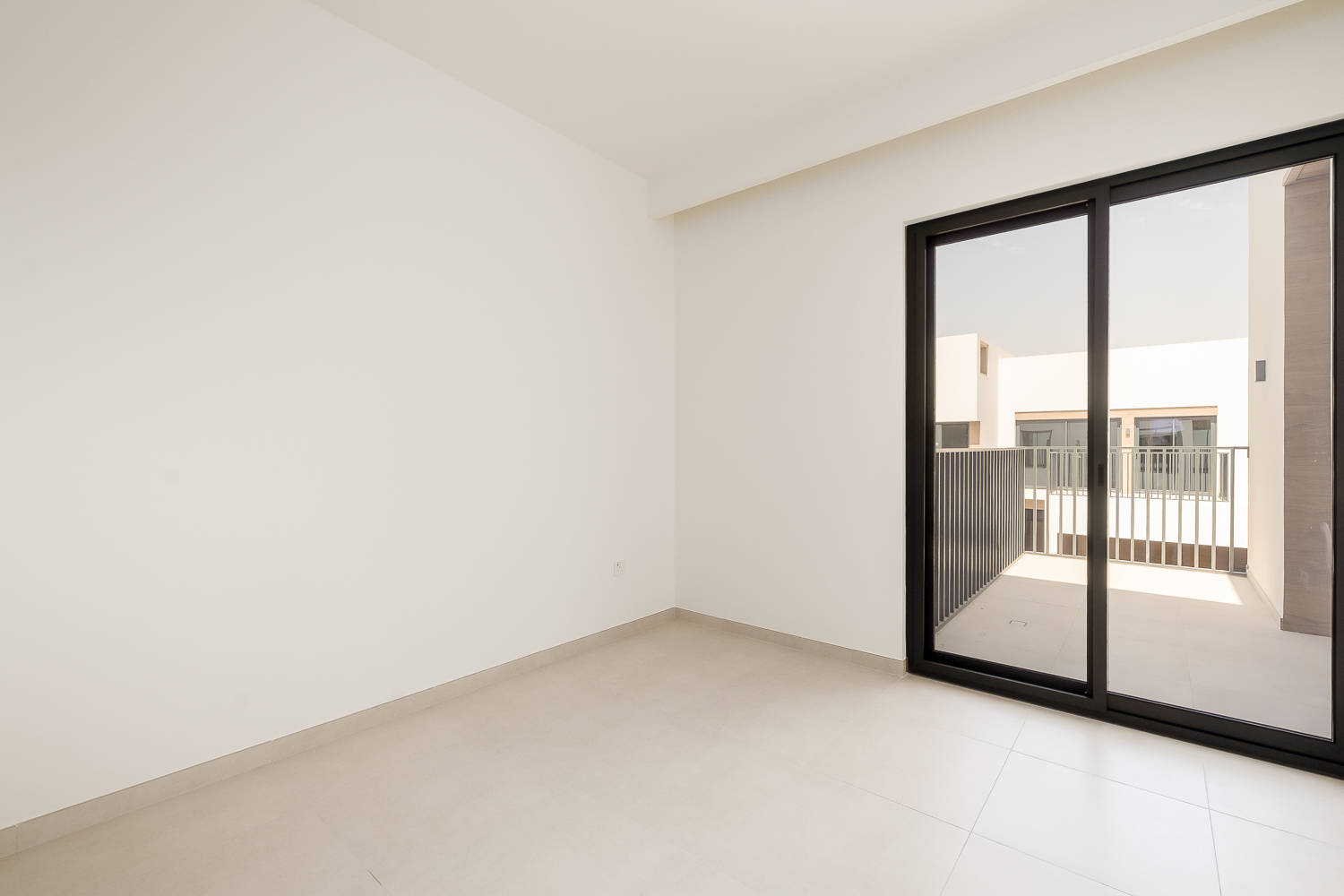 3 Bedrooms Townhouse in Bliss 2