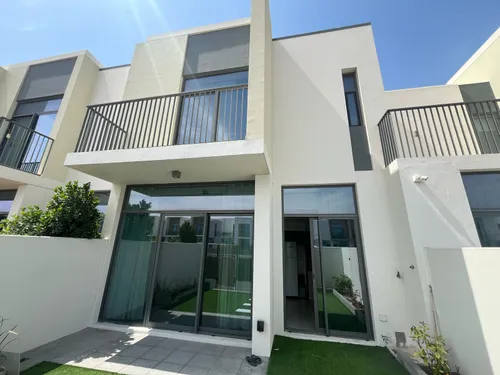 3 Bedrooms Townhouse in Joy