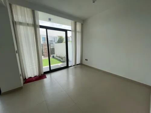 3 Bedrooms Townhouse in Joy