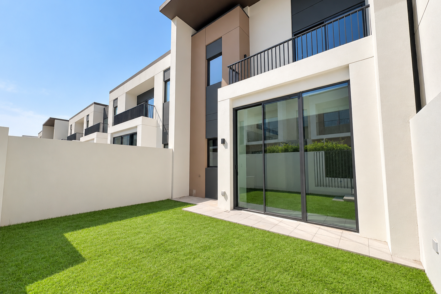 3 Bedroom Townhouse in Raya