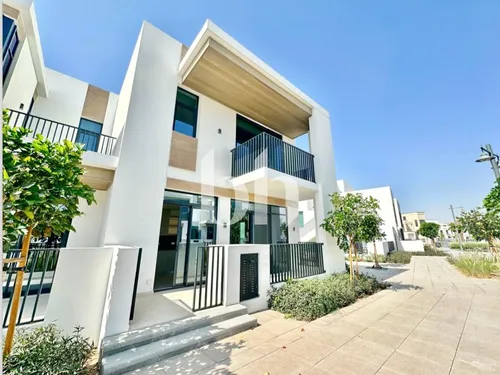 Single Row | Close to Pool | Payment Plan