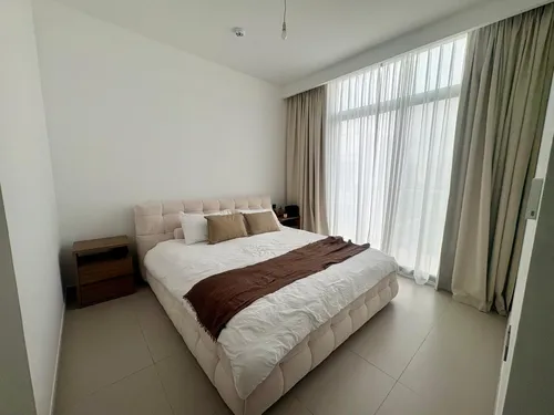 3 Bedrooms Townhouse in Sun