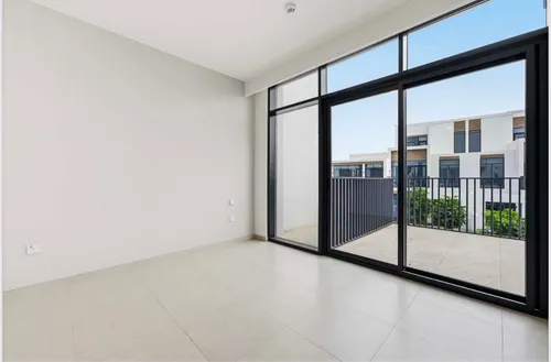 4 Bedrooms Townhouse in Bliss