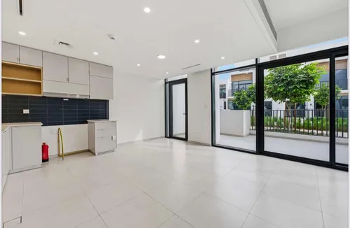 4 Bedrooms Townhouse in Bliss