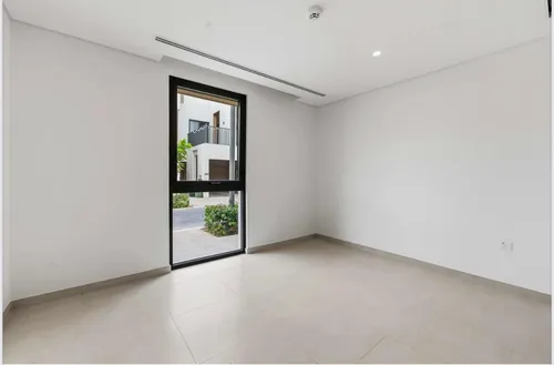 4 Bedrooms Townhouse in Bliss