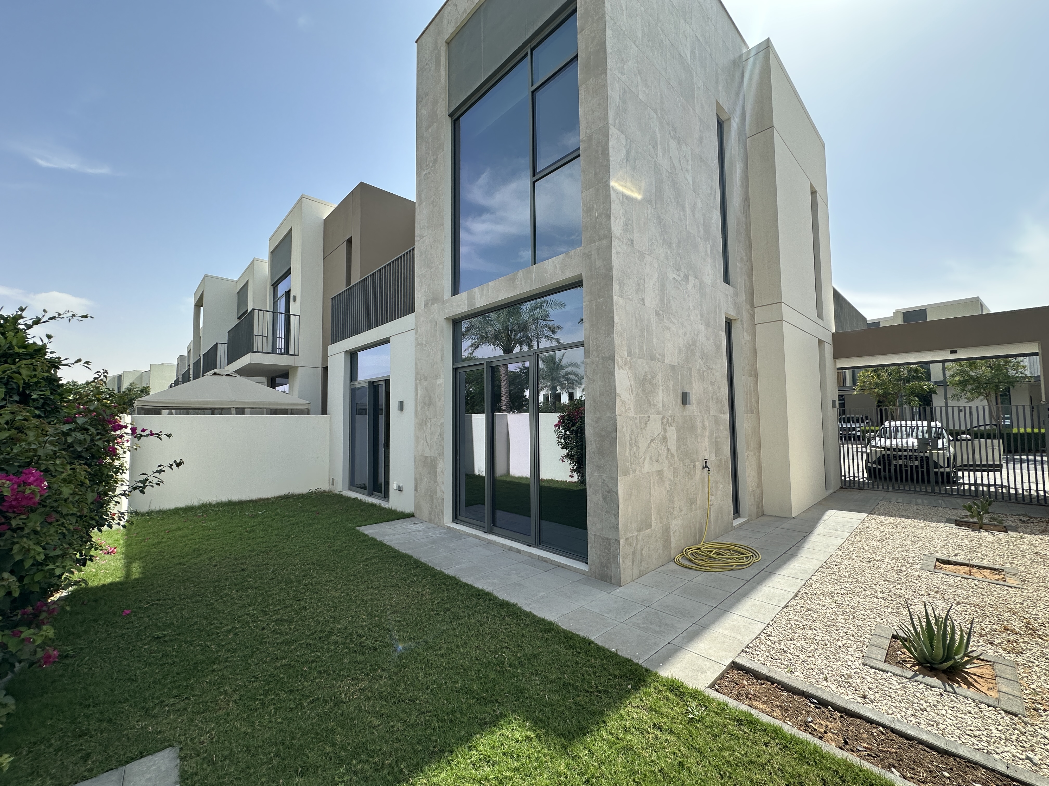 4 Bedrooms Townhouse in Joy