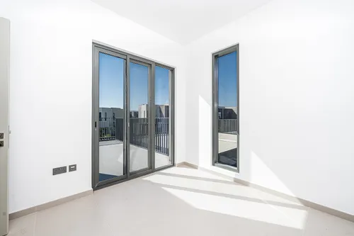 4 Bedrooms Townhouse in Joy