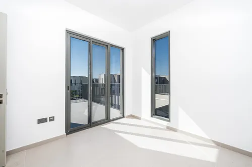 4 Bedrooms Villa in Joy