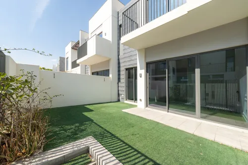 3 Bedrooms Townhouse in Joy