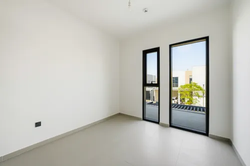 3 Bedrooms Townhouse in Joy