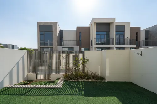 3 Bedrooms Townhouse in Joy