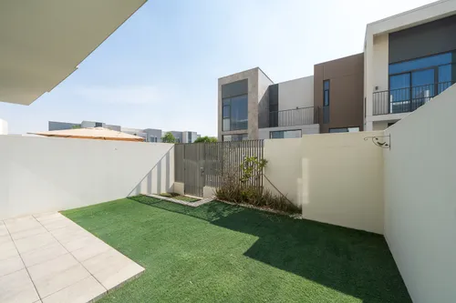 3 Bedrooms Townhouse in Joy