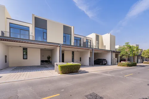 3 Bedrooms Townhouse in Joy