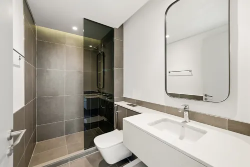 4 Bedrooms Townhouse in June