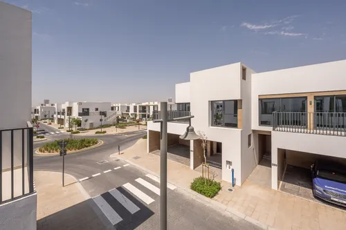 3 Bedrooms Townhouse in Bliss 2