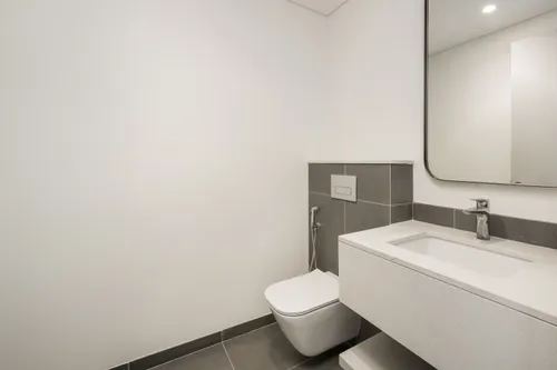 4 Bedrooms Villa in June