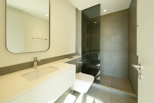 5 Bedrooms Townhouse in June