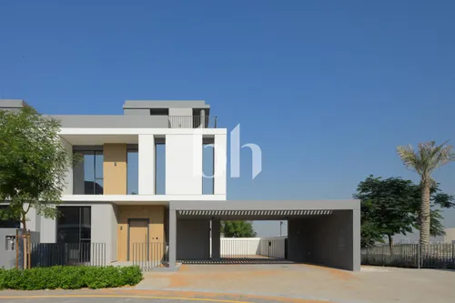 Near Pool & Park | 5 Bedrooms | Brand New