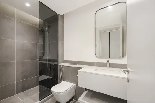 4 Bedrooms Townhouse in June