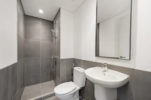 4 Bedrooms Townhouse in June