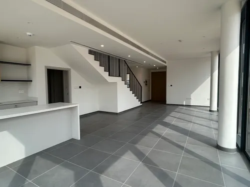 4 Bedrooms Townhouse in June