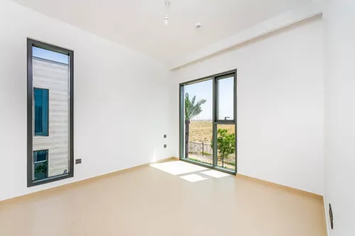 4 Bedrooms Villa in Joy