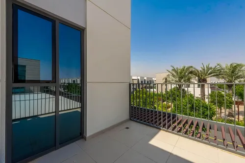 4 Bedrooms Villa in Joy