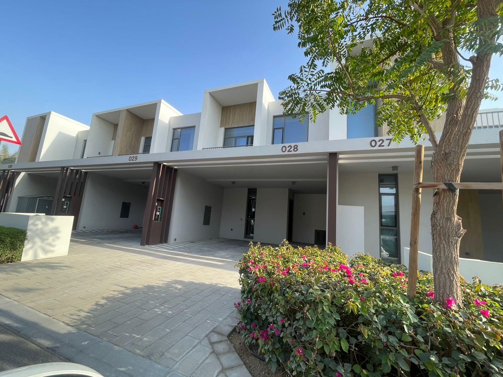 3 Bedrooms Villa in Spring