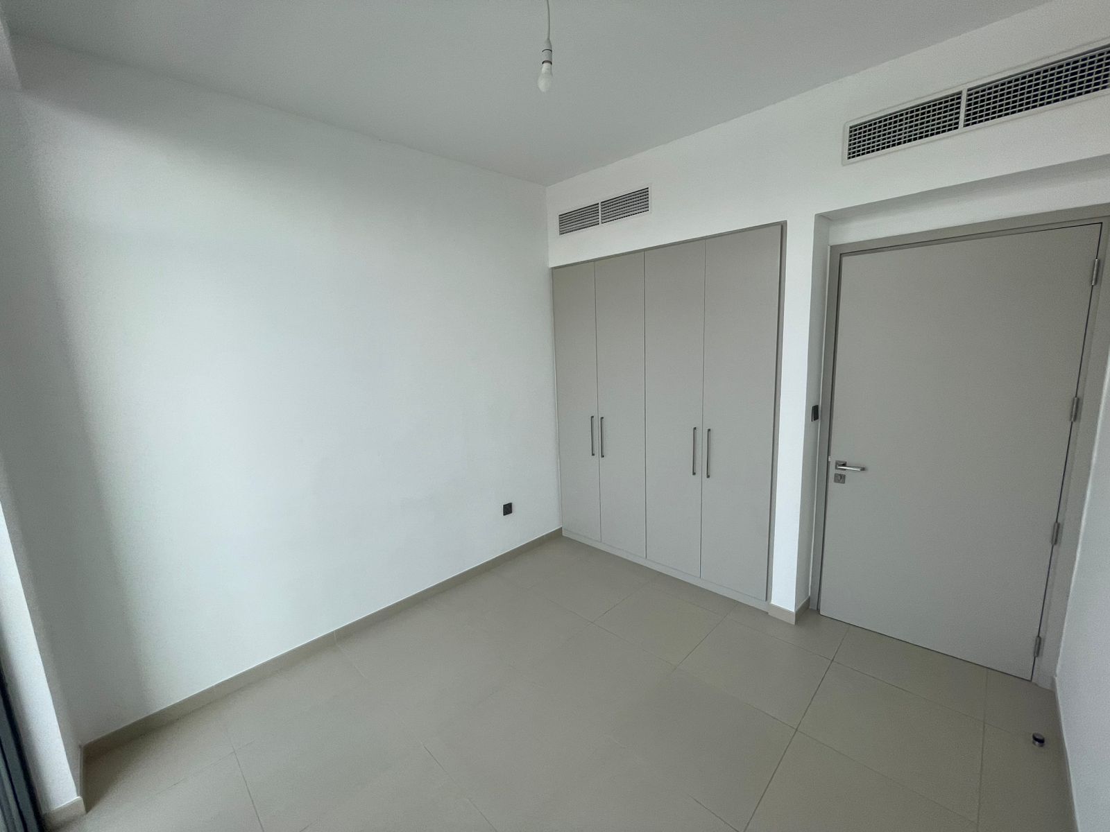 3 Bedrooms Villa in Spring