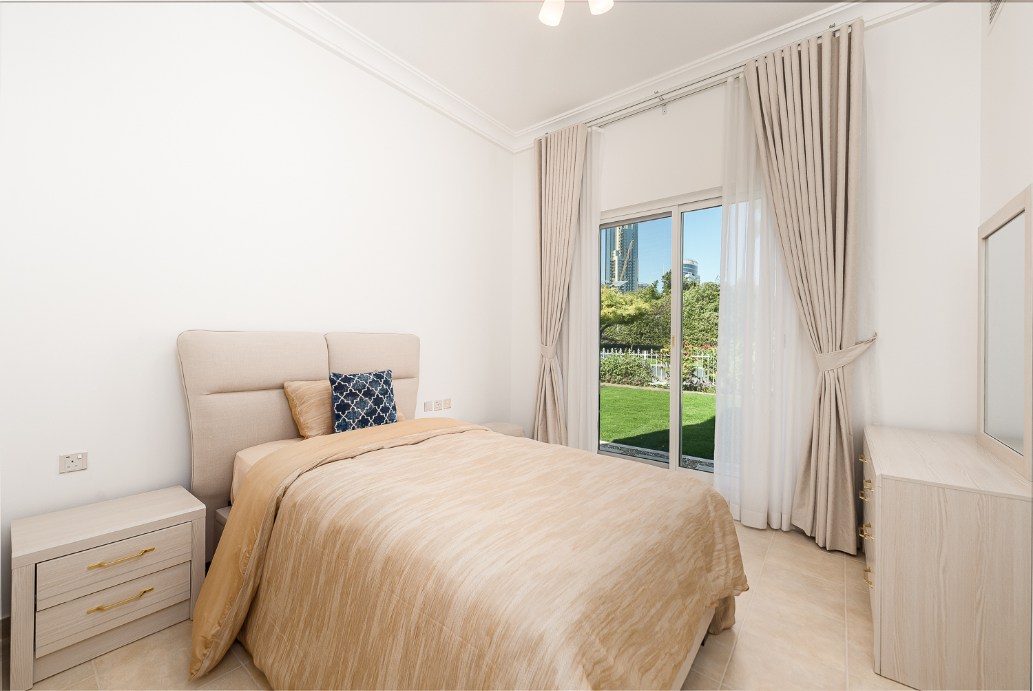 5 Bedrooms Villa in Calida