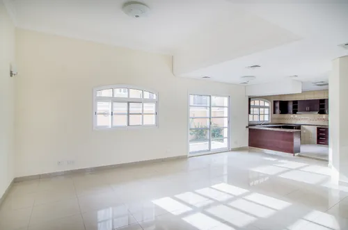 3 Bedrooms Townhouse in Gallery Villas