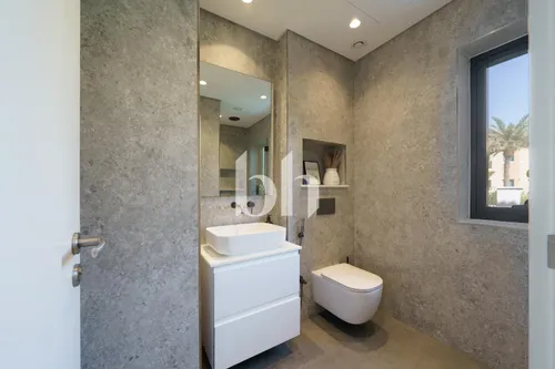 5 Bedrooms Villa in Estella