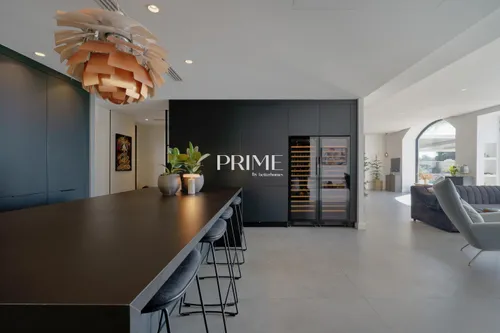 5 Bedrooms Villa in Estella