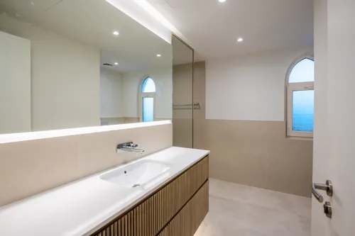 5 Bedrooms Villa in Novelia