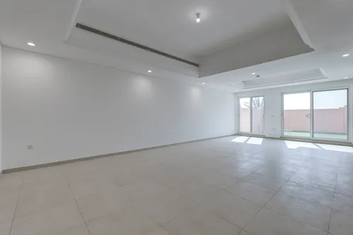 4 Bedrooms Townhouse in Marbella Village