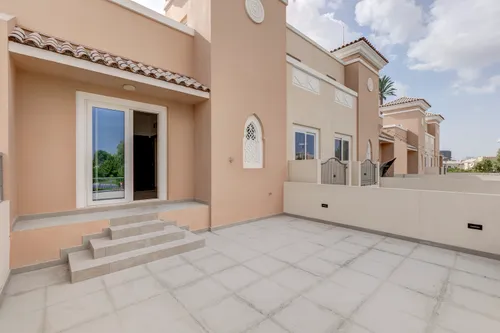 4 Bedrooms Townhouse in Marbella Village