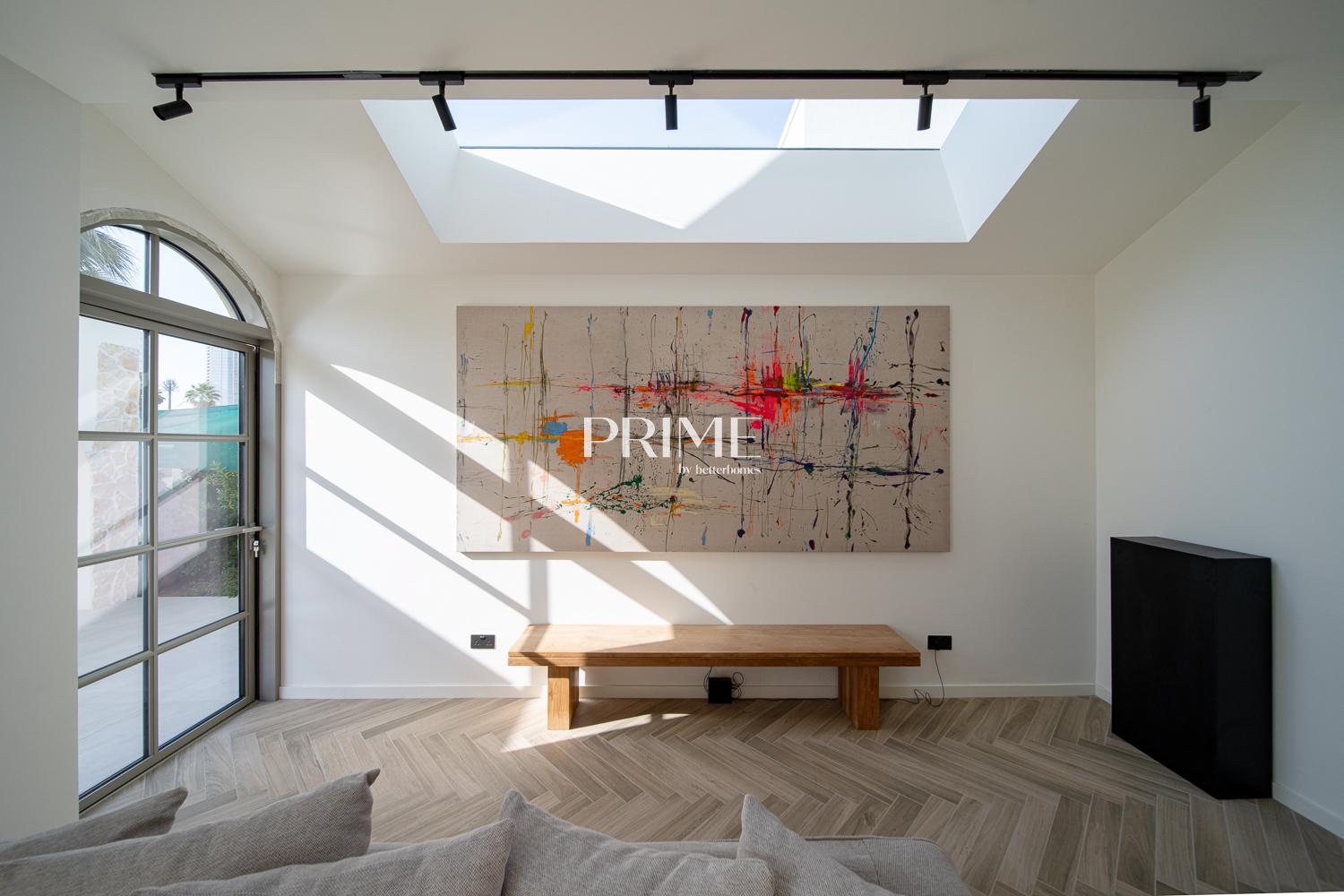 5 Bedrooms Villa in Oliva