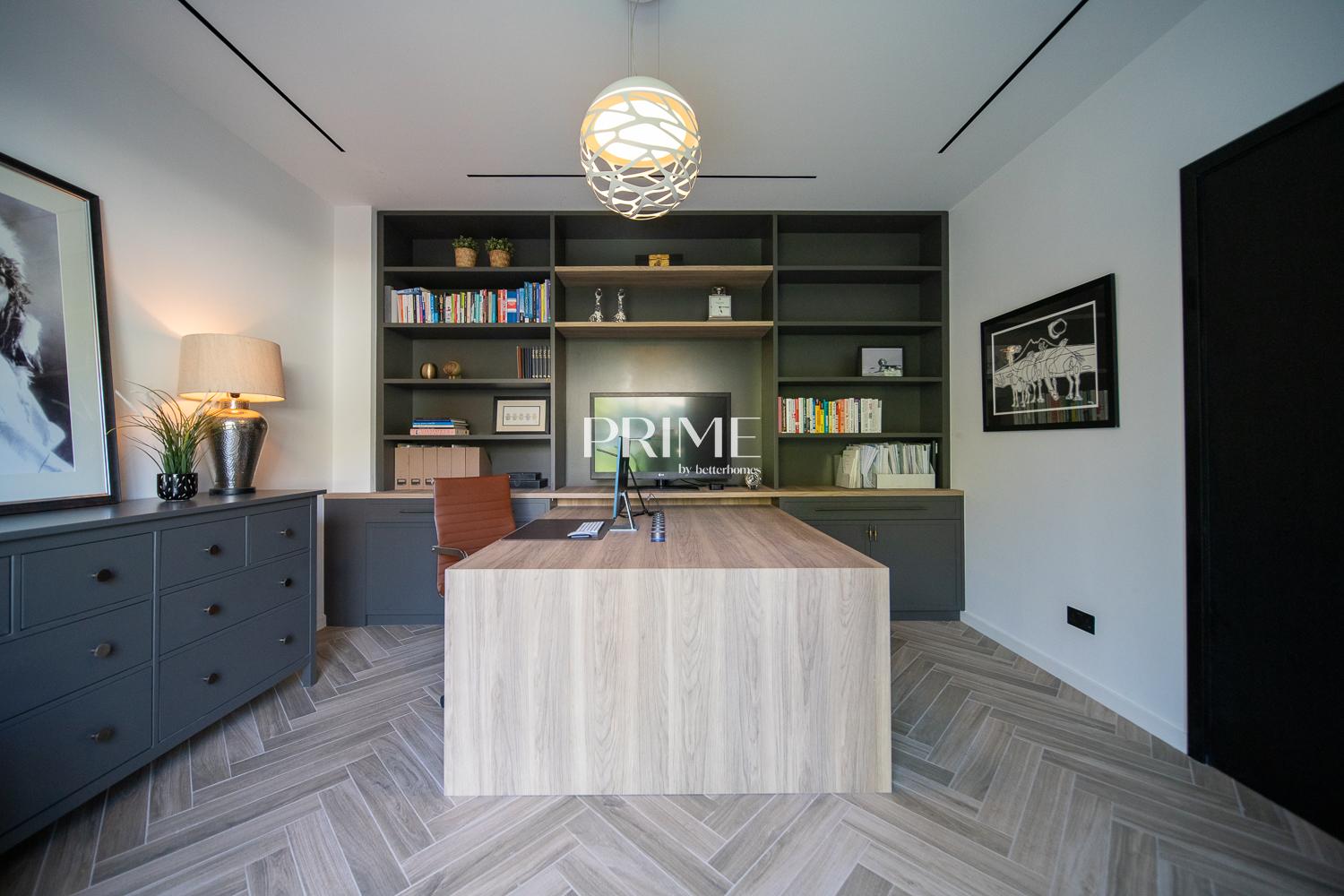 5 Bedrooms Villa in Oliva