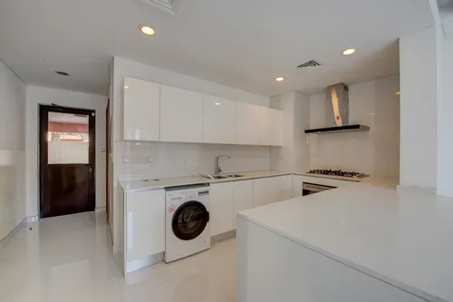 4 Bedrooms Townhouse in Bloomingdale Townhouses