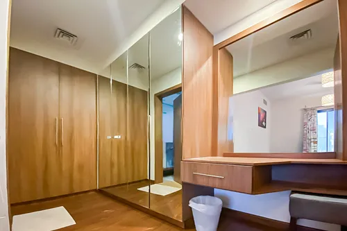 4 Bedrooms Townhouse in Bloomingdale Townhouses