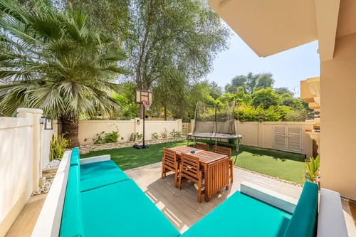 4 Bedrooms Townhouse in Oliva