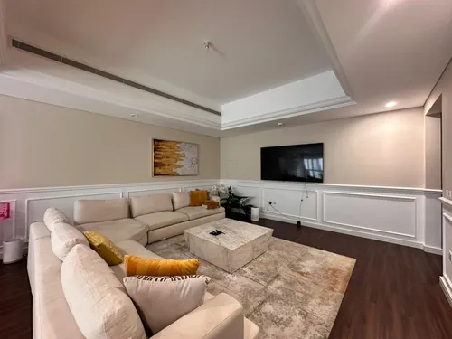 4 Bedrooms Townhouse in Marbella Village