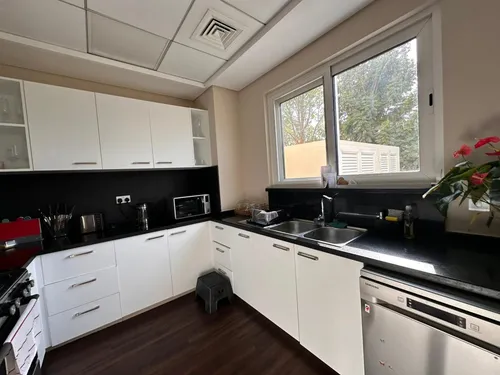 4 Bedrooms Townhouse in Marbella Village